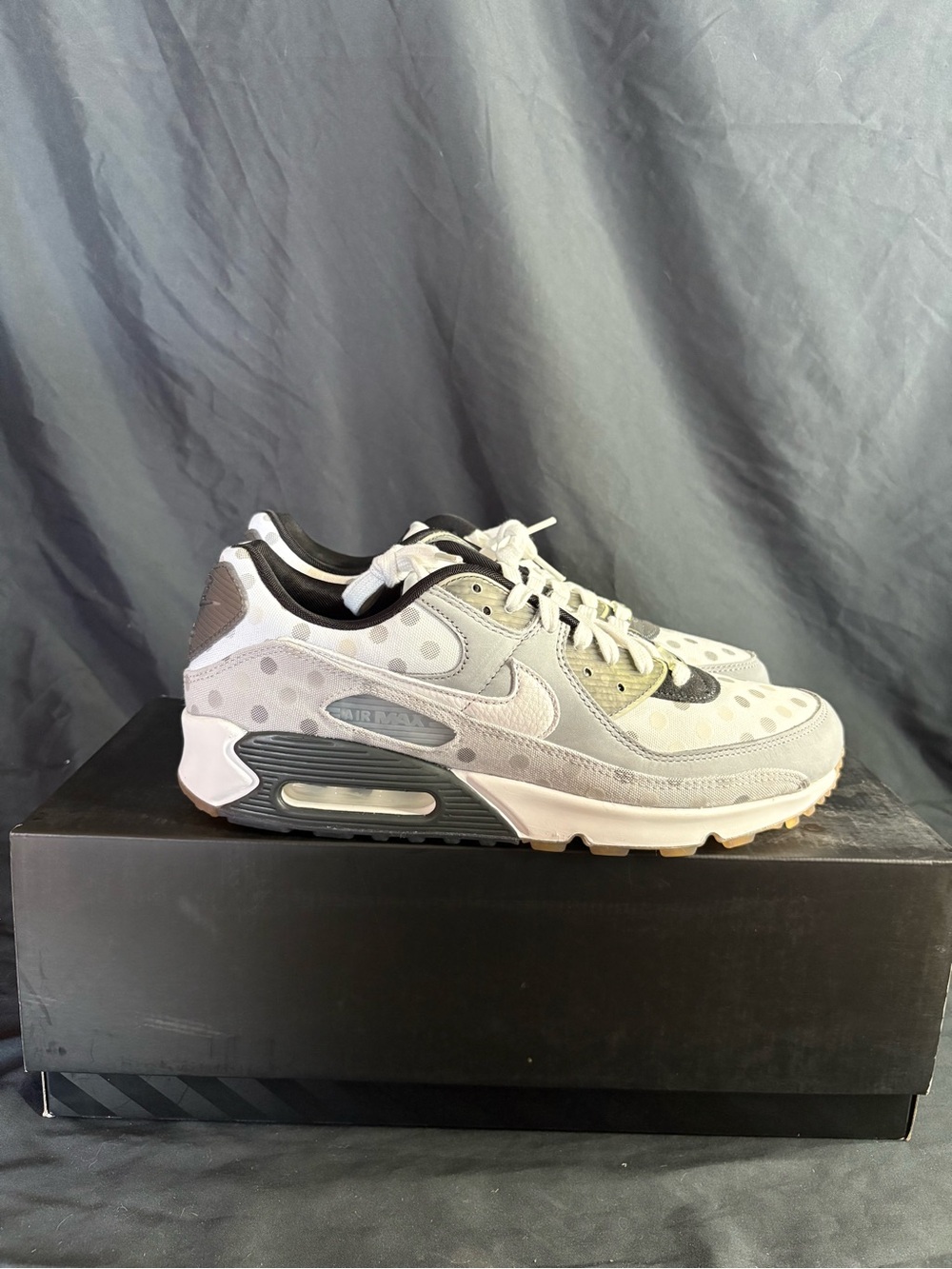Nike Men’s Light Grey and White Air Max Sneakers